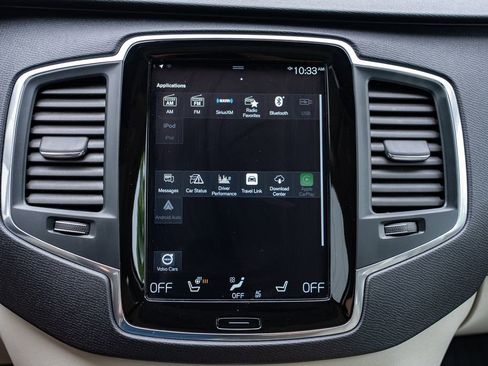 Used 2022 Volvo XC90 T6 Momentum w/ Climate Package AWD/4WD image 17