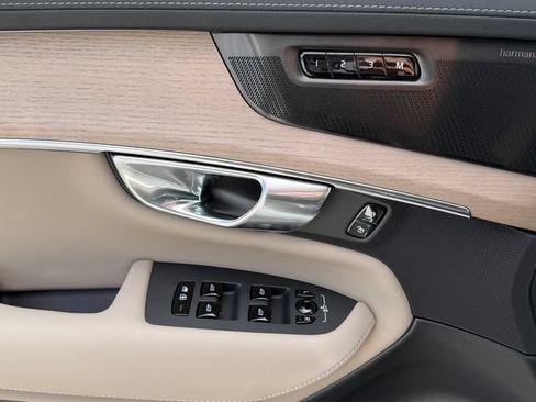New 2026 Volvo XC90 B5 Plus AWD/4WD image 23