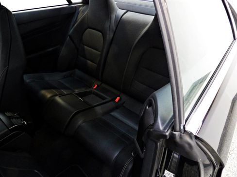 Used 2016 Mercedes-Benz E 400 Coupe image 9