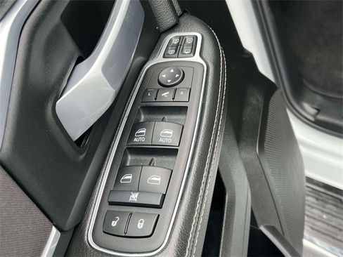 Used 2024 RAM 3500 Big Horn image 26