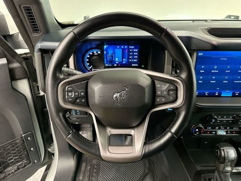 Used 2023 Ford Bronco Outer Banks image 16