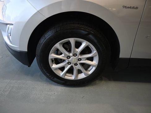Used 2021 Chevrolet Equinox LT AWD/4WD image 28