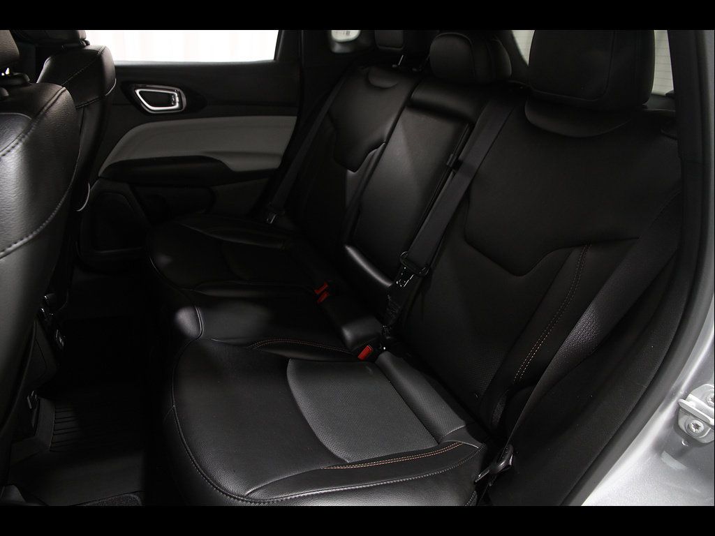 Used 2023 Jeep Compass Limited AWD/4WD image 19