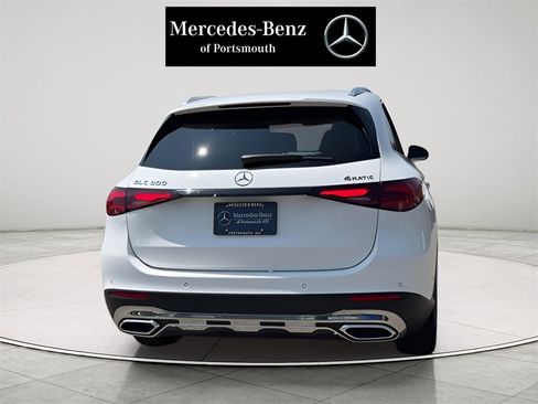 Certified 2025 Mercedes-Benz GLC 300 4MATIC image 7