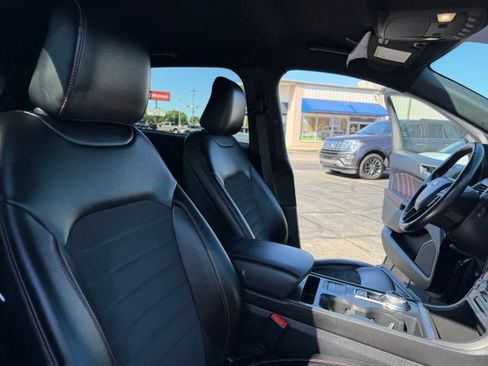 Used 2022 Ford Edge ST-Line AWD/4WD image 38