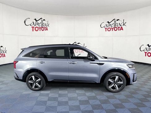 Used 2022 Kia Sorento EX FWD image 9