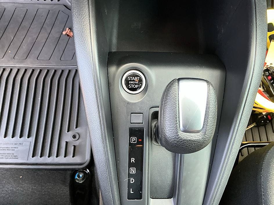 Certified 2025 Nissan Kicks Play S FWD image 21