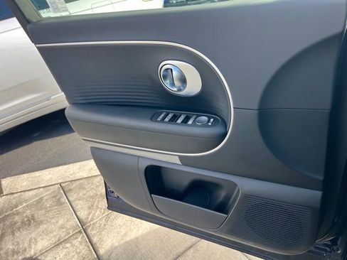 New 2026 Hyundai Ioniq 9 SE image 18