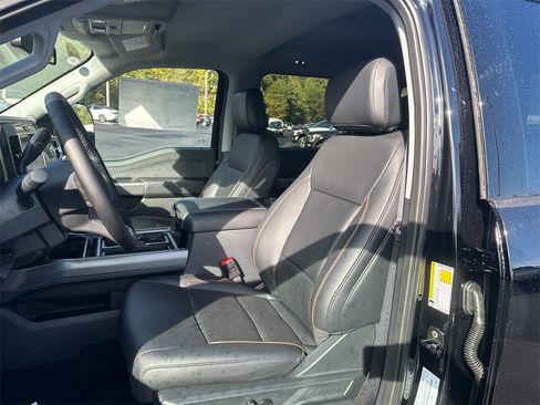 New 2026 Ford F250 Lariat w/ Black Appearance Package image 17