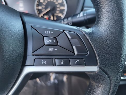 Used 2024 Nissan Altima 2.5 SV image 7