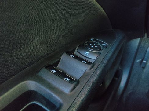 Used 2020 Ford Fusion SE FWD image 27