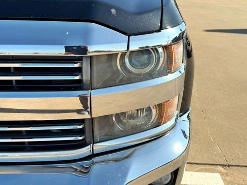 Used 2017 Chevrolet Silverado 3500 LT w/ LT Convenience Package image 9