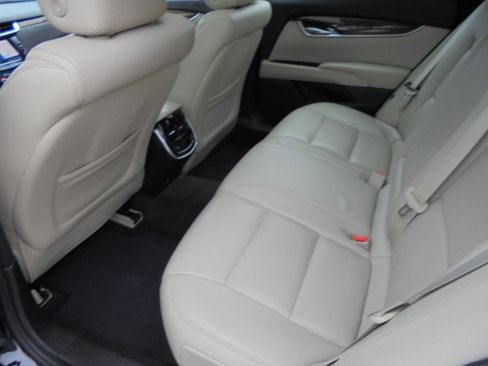 Used 2019 Cadillac XTS Luxury w/ Driver Awareness Package image 10