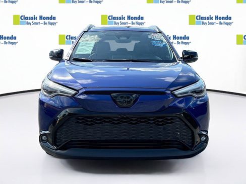 Used 2025 Toyota Corolla Cross AWD Hybrid w/ Convenience Package image 2