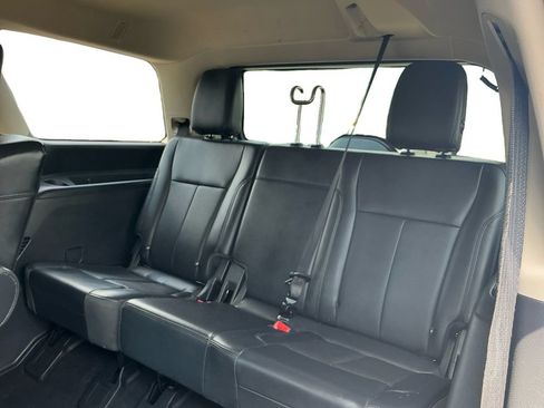 Used 2024 Ford Expedition XLT RWD image 21