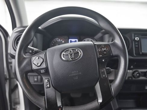 Used 2018 Toyota Tacoma SR image 16