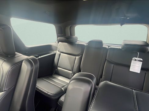 New 2026 Ford Expedition Platinum w/ Stealth Appearance Package AWD/4WD image 23