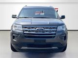 Used 2018 Ford Explorer XLT image 2