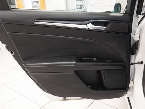 Used 2019 Ford Fusion Titanium image 24