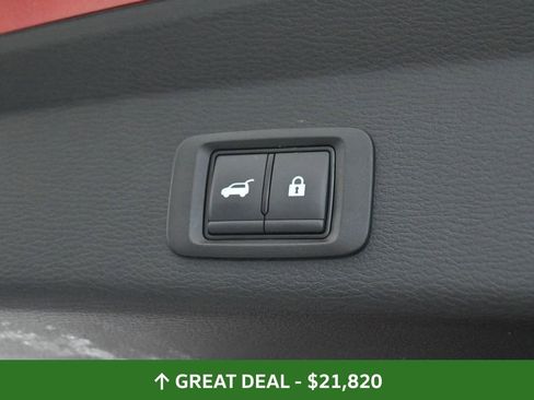 Used 2024 Mitsubishi Outlander SE image 21