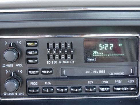 Used 1993 Buick Park Avenue Ultra FWD image 83