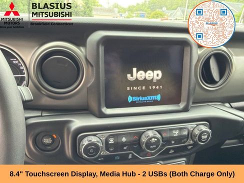 Used 2023 Jeep Wrangler Unlimited w/ Sun & Screen Package AWD/4WD image 32