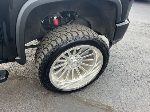 Used 2022 Chevrolet Silverado 2500 High Country w/ Z71 Off-Road Package image 31