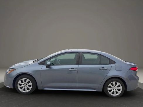 Used 2022 Toyota Corolla LE FWD image 4