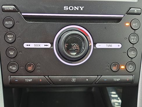 Used 2016 Ford Fusion Titanium image 23