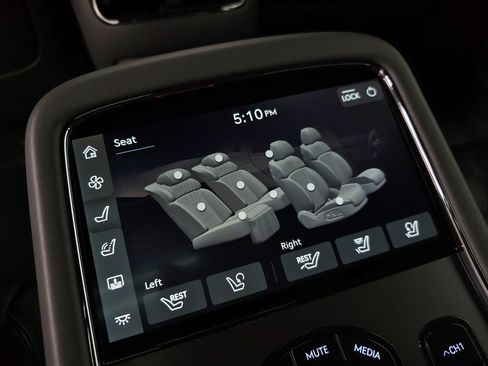 New 2026 Genesis G90 3.5T Prestige image 38