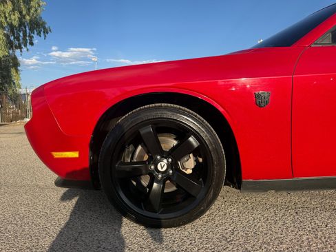 Used 2012 Dodge Challenger SXT Plus RWD image 10