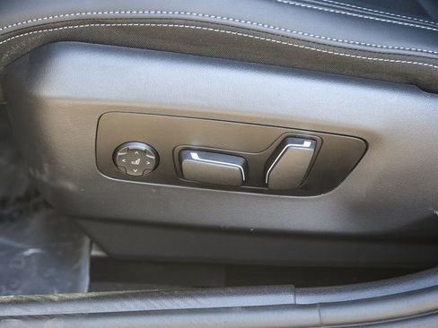 Certified 2025 BMW 530i RWD image 18