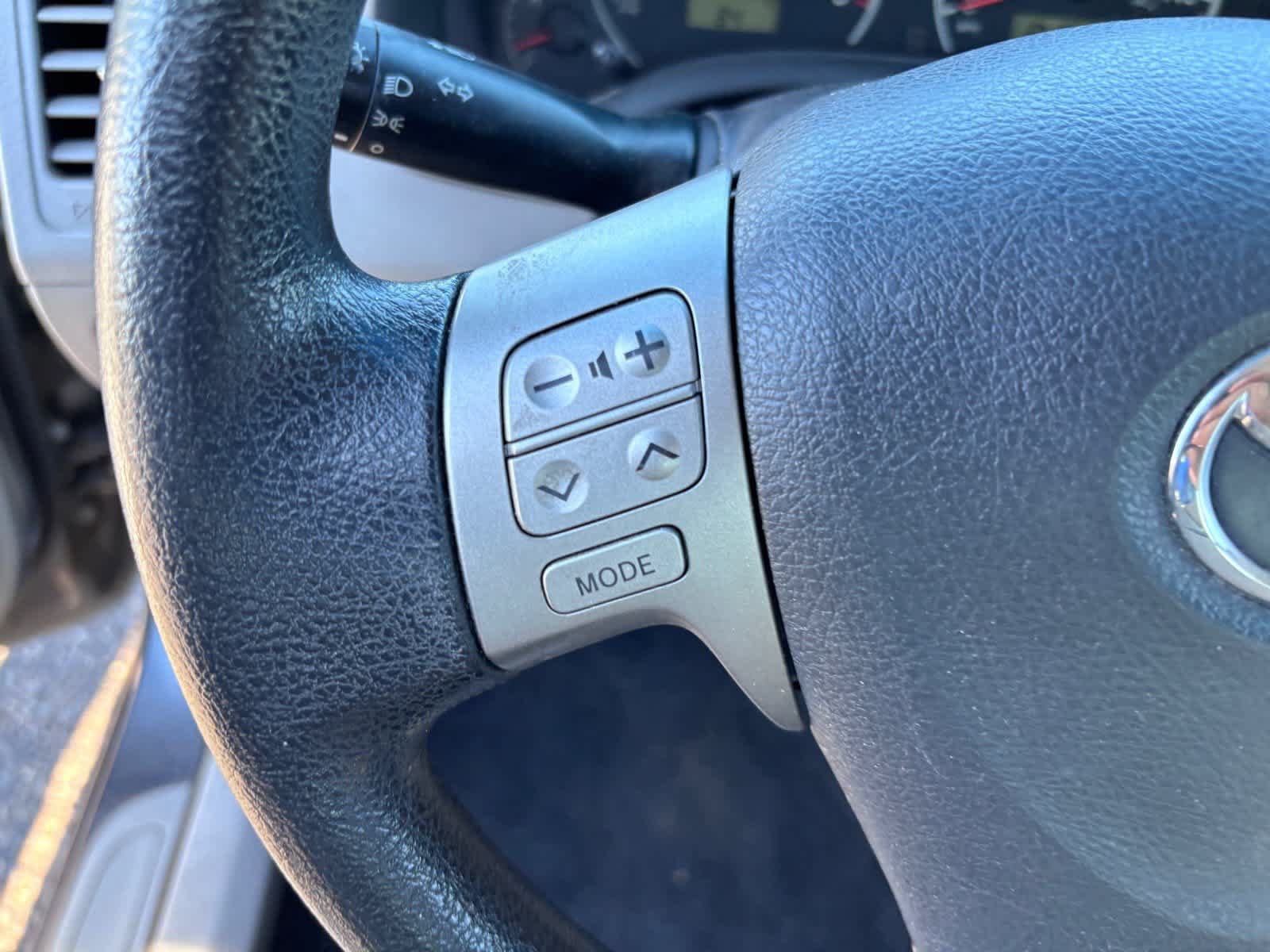 Used 2011 Toyota Corolla LE FWD image 19