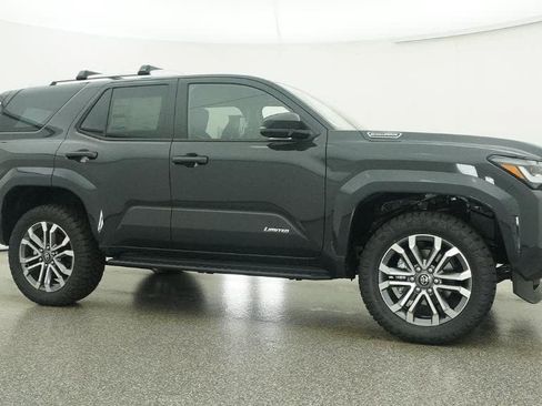 New 2026 Toyota 4Runner Limited AWD/4WD image 28