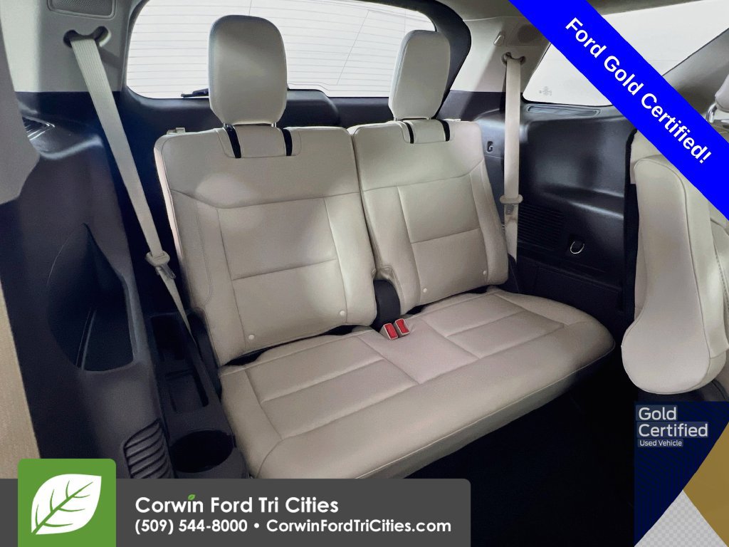 Used 2021 Ford Explorer Platinum w/ Premium Technology Package AWD/4WD image 16