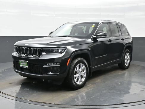 Used 2023 Jeep Grand Cherokee Limited w/ MOPAR Finishing Package image 2