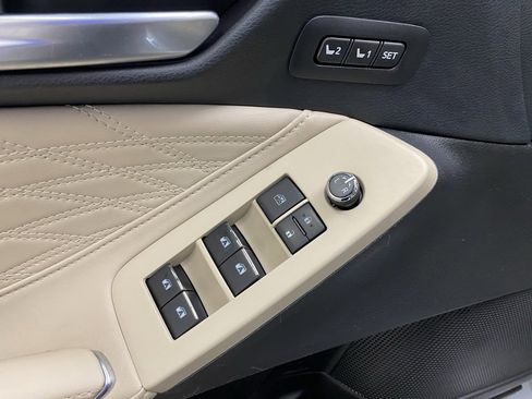 Used 2019 Toyota Avalon Limited w/ Advanced Safety Package image 21