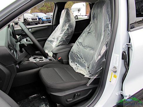 New 2025 Ford Escape Active w/ Active Premium Tech Pack image 11