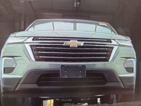 Used 2023 Chevrolet Traverse LT w/ LPO, Floor Liner Package AWD/4WD image 18