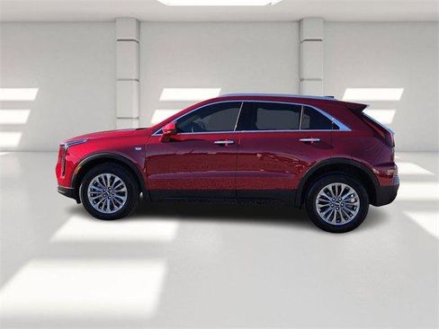 Certified 2025 Cadillac XT4 Premium Luxury image 2
