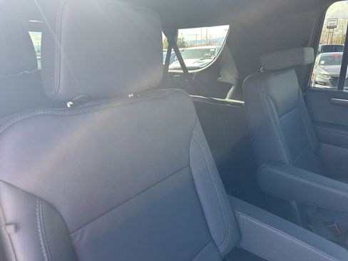 Used 2025 Chevrolet Suburban LT w/ Comfort Package image 28