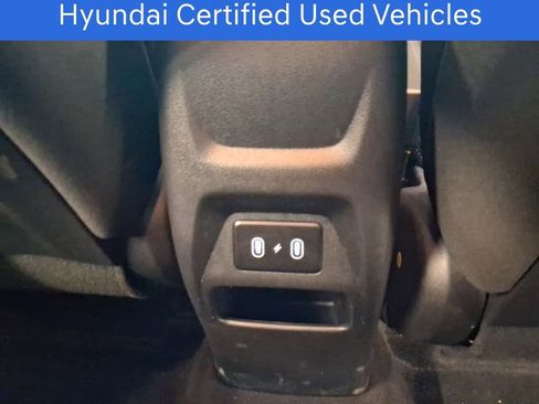 Certified 2025 Hyundai Venue SEL image 11