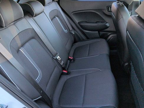 New 2025 Hyundai Venue Limited image 20