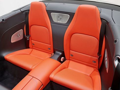 Used 2022 Mercedes-Benz SL 63 AMG 4MATIC image 32