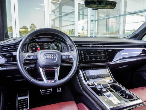 Used 2023 Audi SQ7 Prestige AWD/4WD image 16