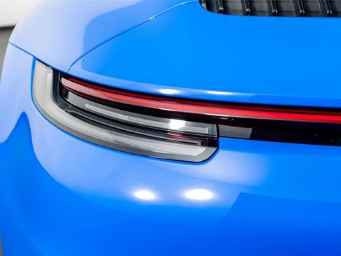 Used 2022 Porsche 911 Carrera image 12