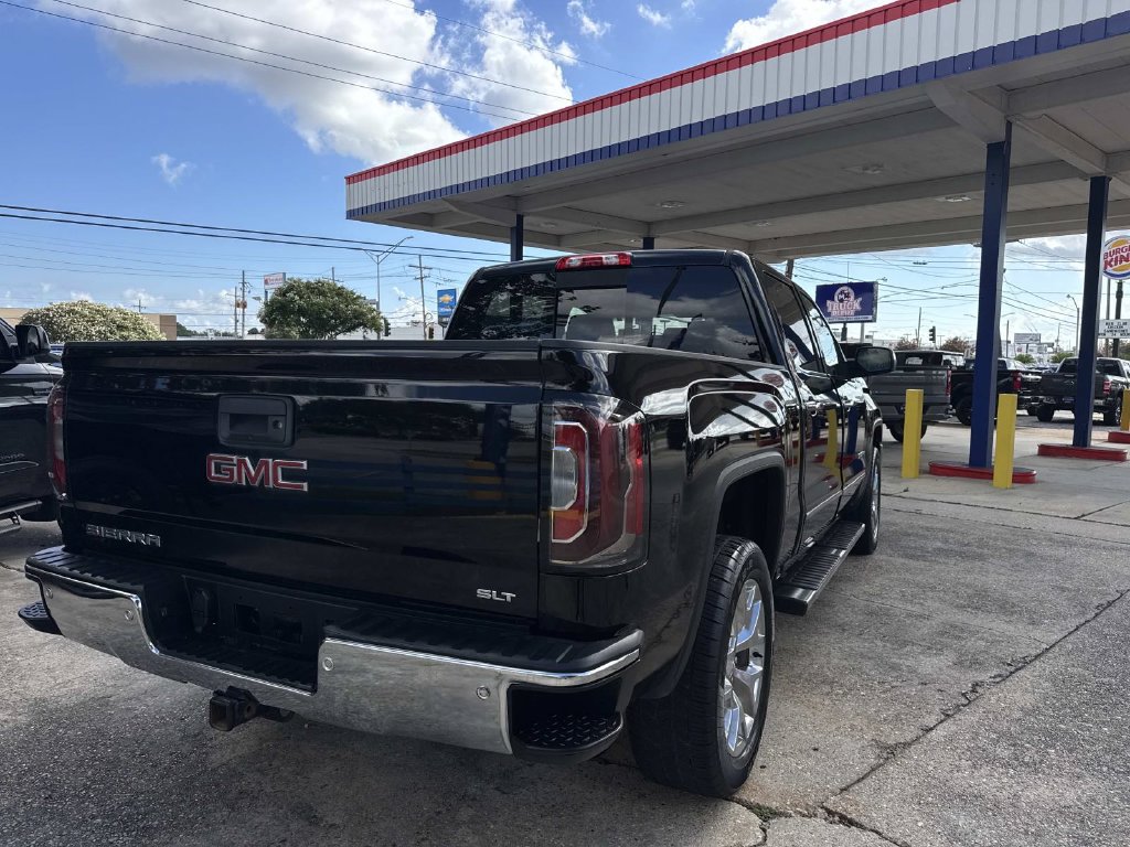 Used 2018 GMC Sierra 1500 SLT w/ SLT Premium Package AWD/4WD image 8