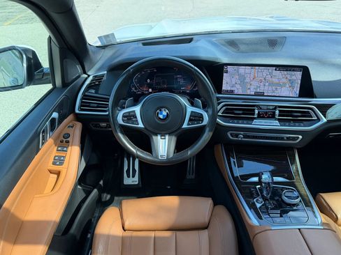 Used 2019 BMW X5 xDrive40i w/ M Sport Package image 4