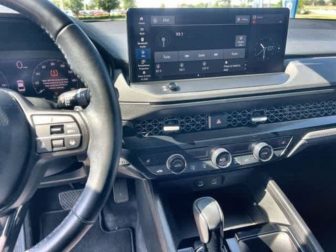 Used 2023 Honda Accord EX-L image 18