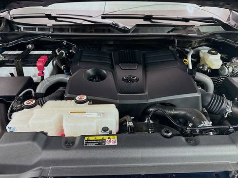 Used 2024 Toyota Tundra Platinum image 34